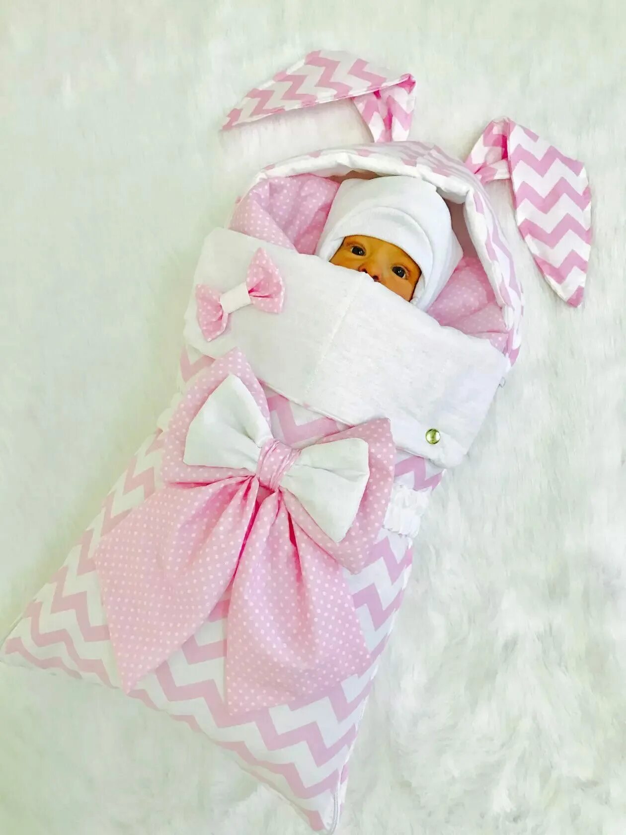 Конверт на выписку лето для девочки. Конверт на выписку indigo рафаэлло. Конверты на выписку для новорожденных лето. Chepe конверты на выписку. Красивые конверты на выписку.