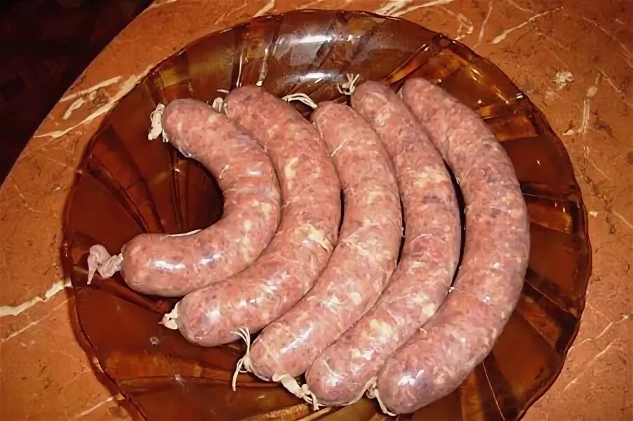 Можно заморозить домашнюю колбасу. Свежая колбаса домашняя. как хранить домашнюю колбасу в смальце. мороженое как сосиска.