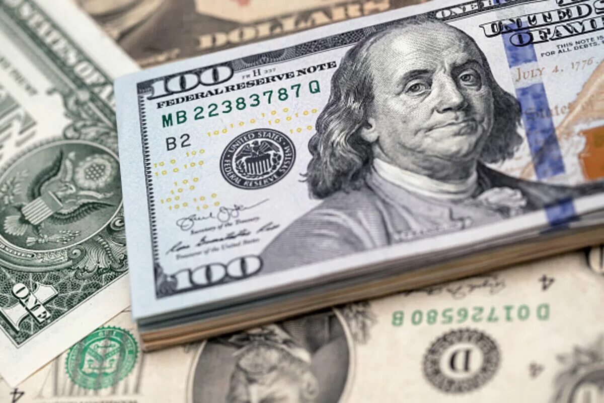 Доллар купюра. Dollar rise. Доллар фото. Доллар и евро. Новые доллары.