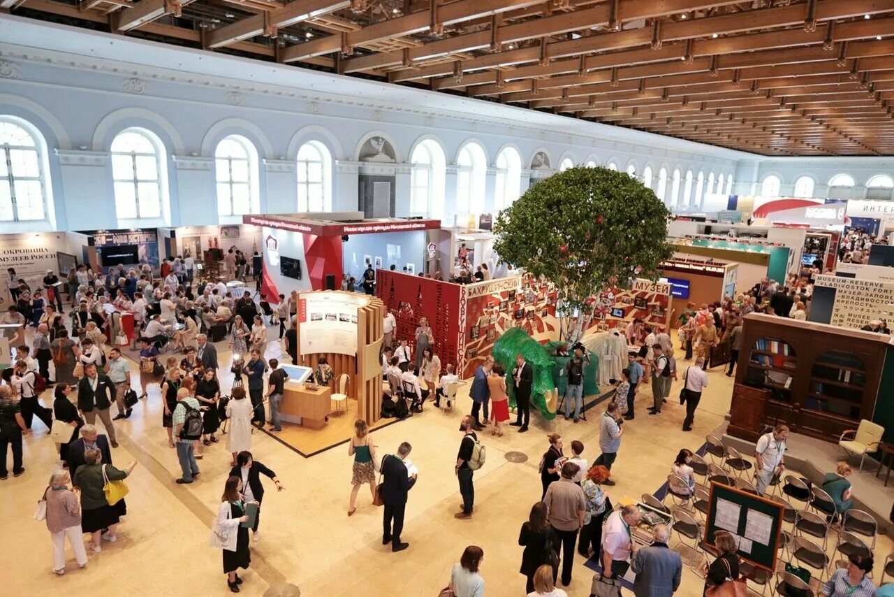 вакансии в музеях москвы от прямых. требуется гид экскурсовод. музей москвы, москва, зубовский бульвар, 2, стр. ищу работу в москве. бюро остоженка.