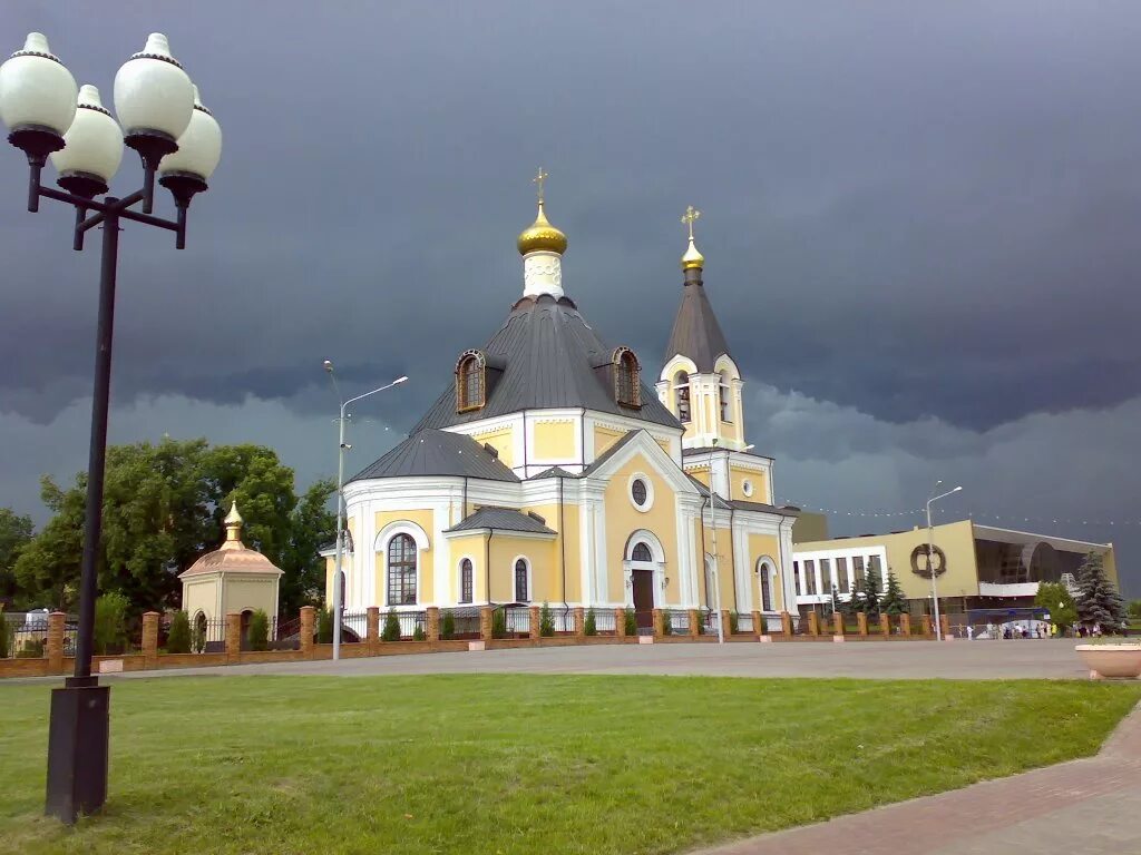 Город Речица Беларусь. Речица (Гомельская область). Храмы Речицы Гомельской области. Речица население