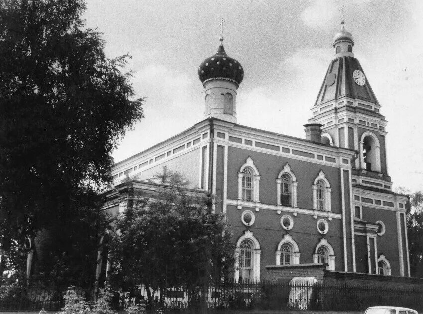 Храм рождества в балашихе. Церковь в балашихе на трубецкой. Церковь в балашихе на трубецкой. Церковь в балашихе. Храм рождества в балашихе.