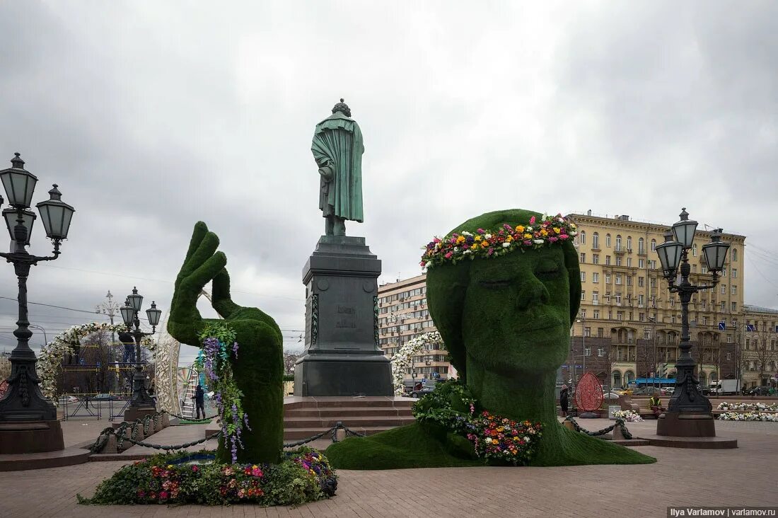 Круглая зелёная голова. Зеленая голова. Jim carrey green mask. Зеленая голова. Резиновая маска на голову.