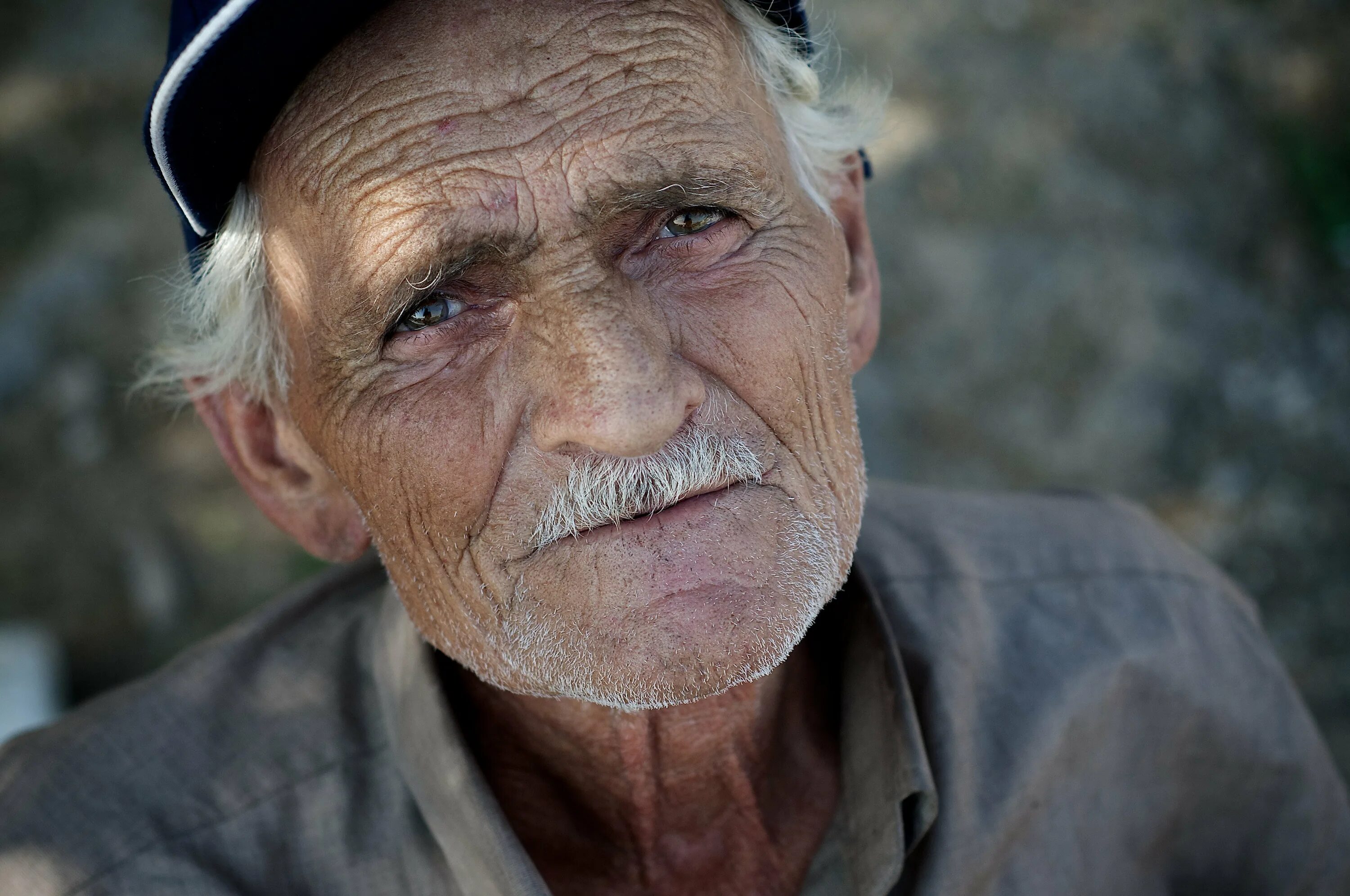 Мужчин старше 80 лет. Старик. Старый человек. Старый дедушка. Очень старый мужчина.