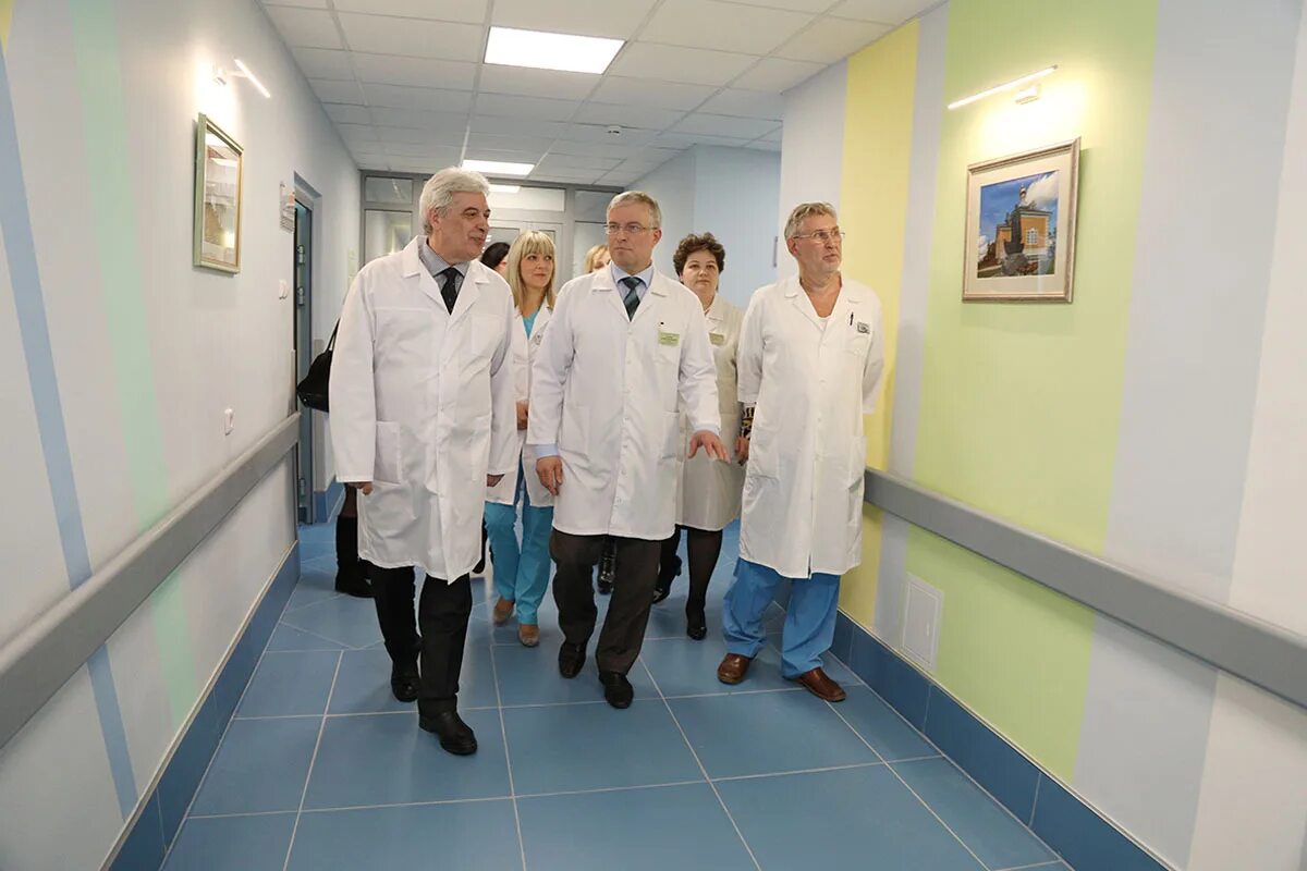 105. 4 городская больница тверь. Больница скорой помощи тверь. Тверь приемные отделения больниц. Тверь приемные отделения больниц.