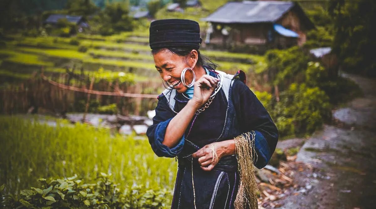 Жизнь незамужней женщины. Hmong women. Племена Лаоса. Hmong people. Лица стран Азии.