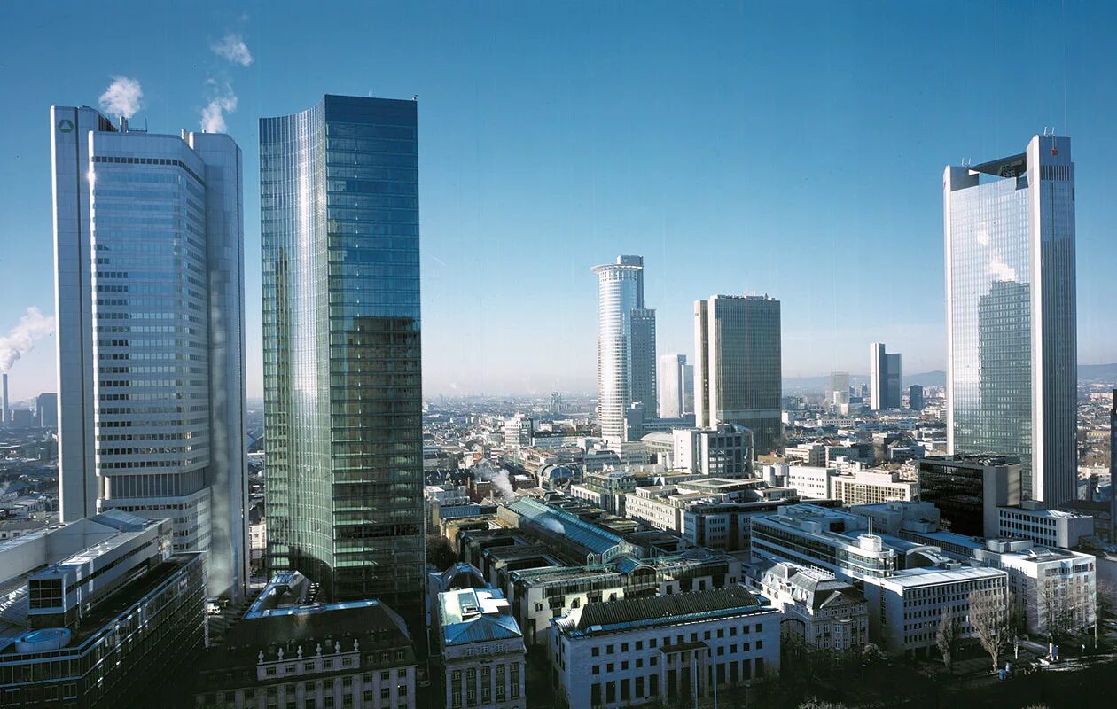 Highrise. High building. Standard building. City High. Хай билдинг