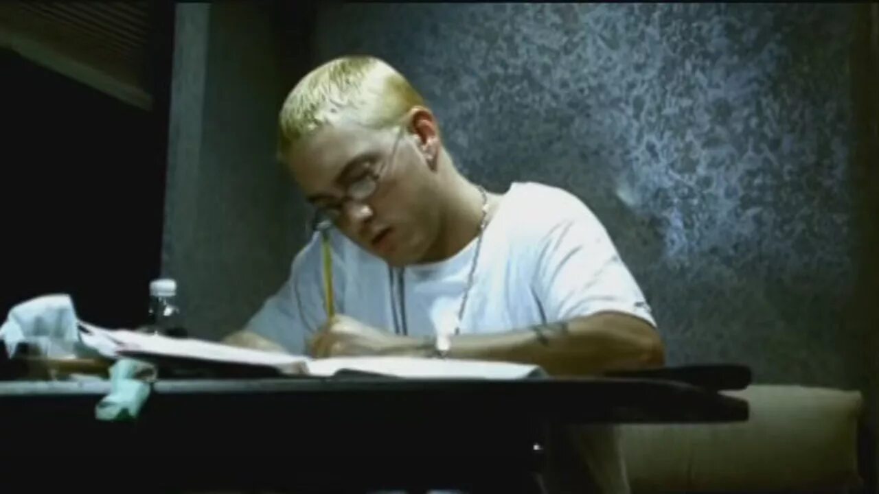 Eminem Стэн. Клип Эминема Стэн. Eminem Dido Stan. Стэн фанат.