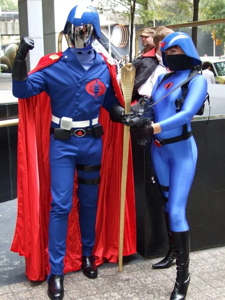 Cobra commander. Косплей командир. Косплей Кобра. Командир кобры костюмы.