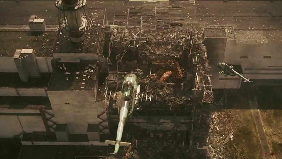 Вертолет в саркофаге. Ми 8 чаэс. Ми 8 упавший в чернобыле. Вертолет в саркофаге. Вертолет ми 8 чаэс.