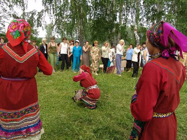 день народов среднего урала. языки народов урала. коренные народы урала. день народов среднего урала. народы урала.