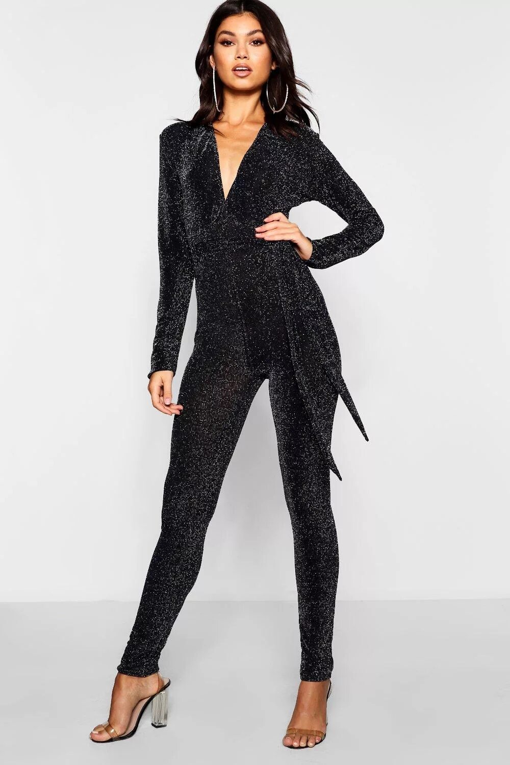 блестящие комбинезоны женские. атласный комбинезон женский. блестящий комбинезон. комбинезон с пайетками женский. блестящий комбез женский.