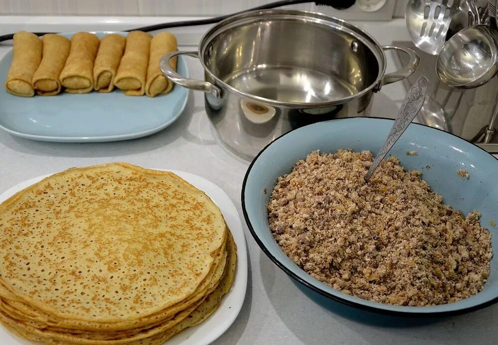 Блины домашние. Армянские блины. Блинчики домашние. Блины с мясом. Начинка для блинчиков из фарша мясного