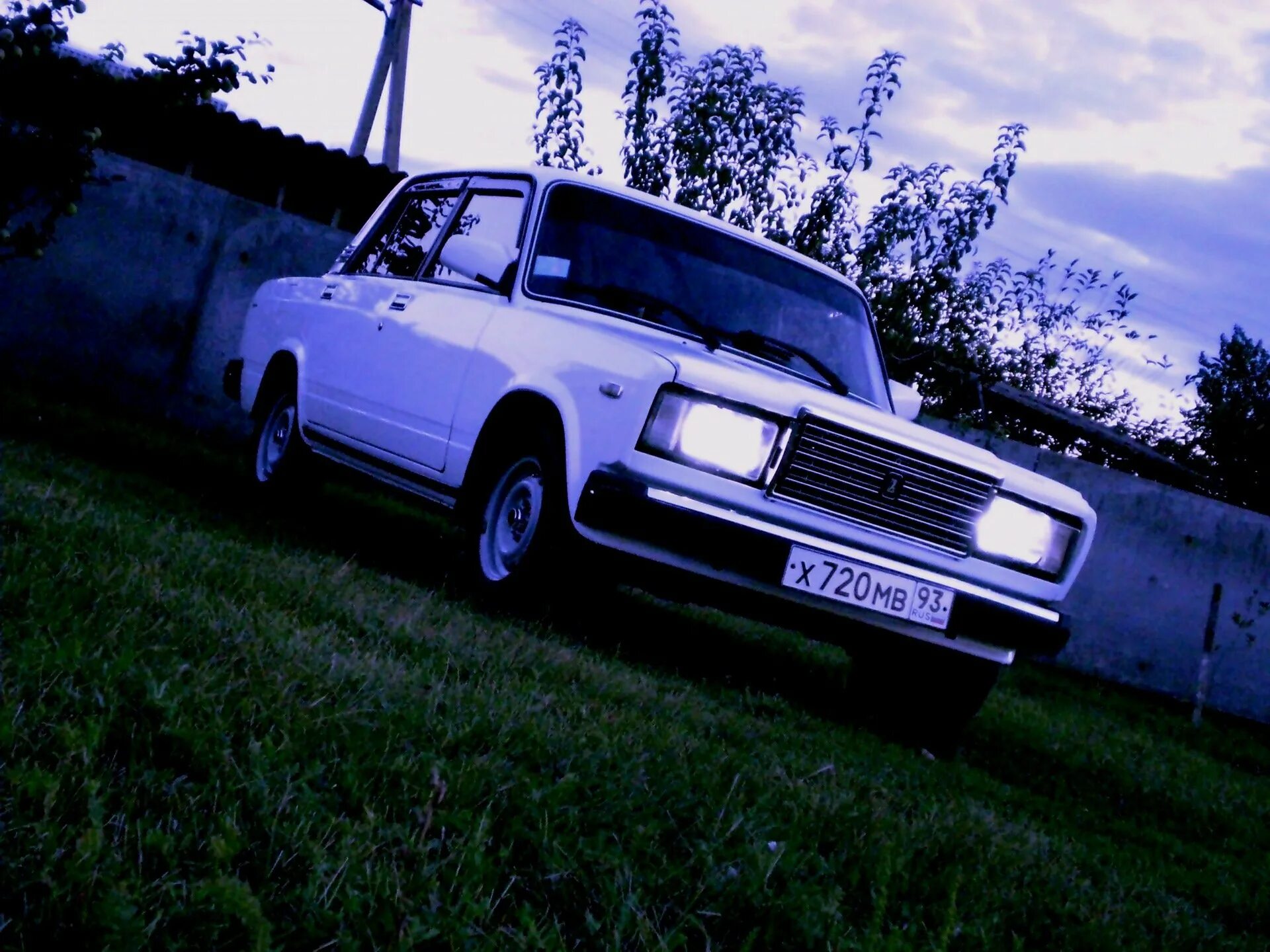 Семерка фото. ВАЗ-2107 «Жигули». Lada 2107. ВАЗ 2107 4к. Семёрка машина 2107.