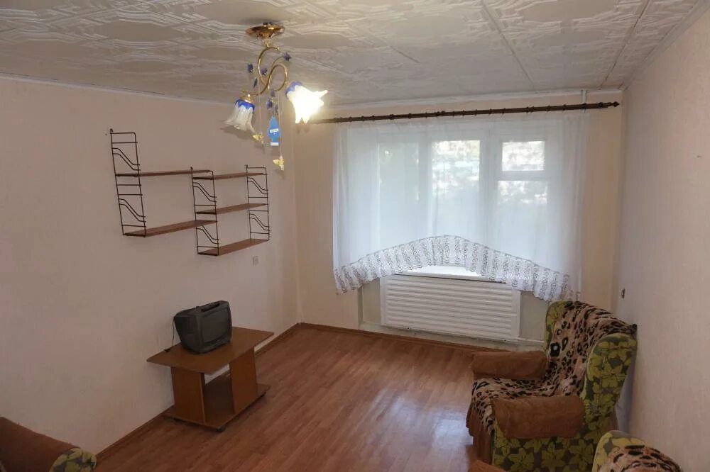 Студию в кировском районе. Кольцова 20 /4. Продажа студий кировский район. Продажа студий кировский район. Квартиры по суточно.