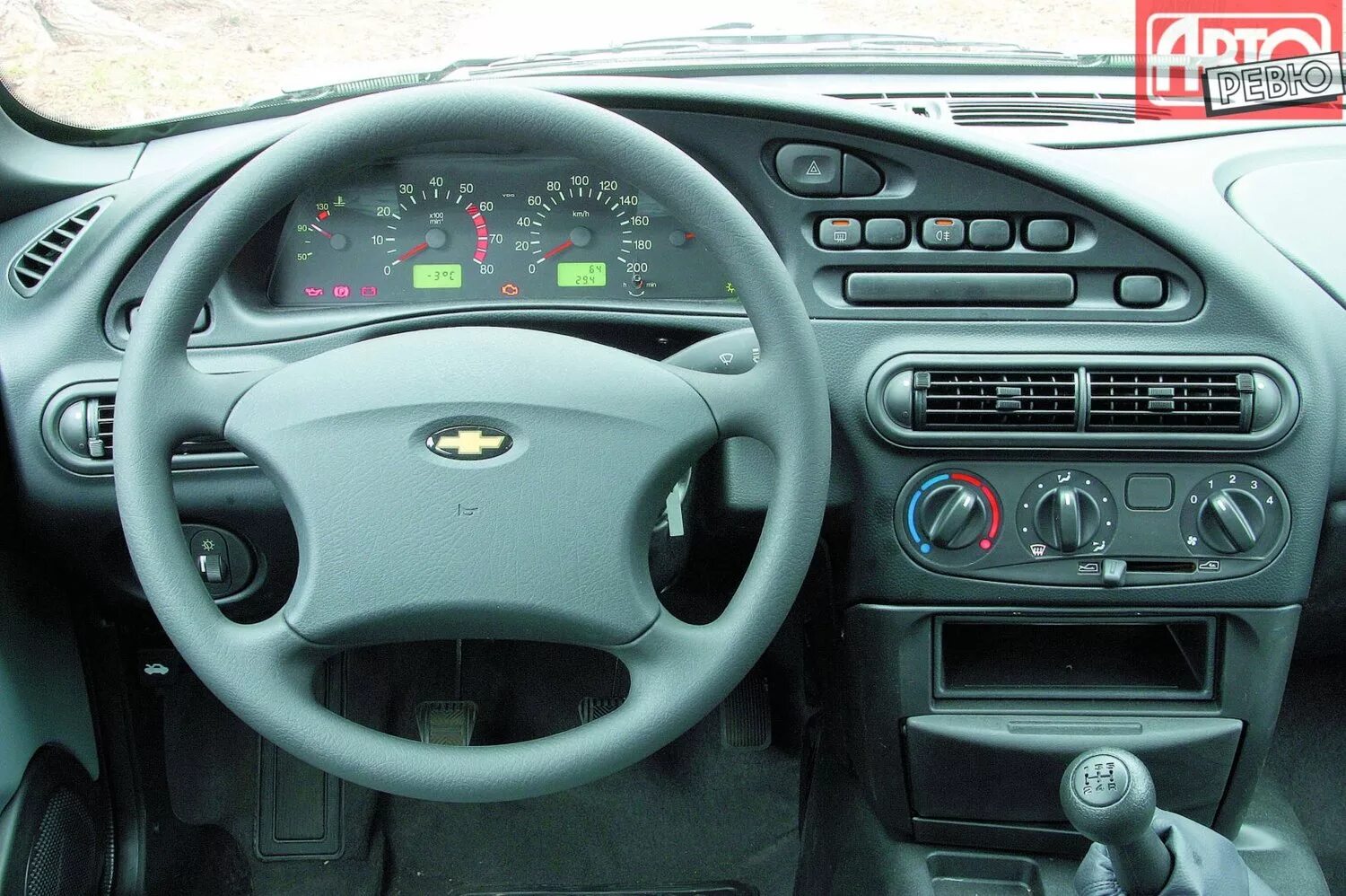 Шеви нива 1998 салон. Chevrolet niva 2005 салон. Шевроле нива 2002 салон. Ваз 2123 салон. Нива 2123 салон.