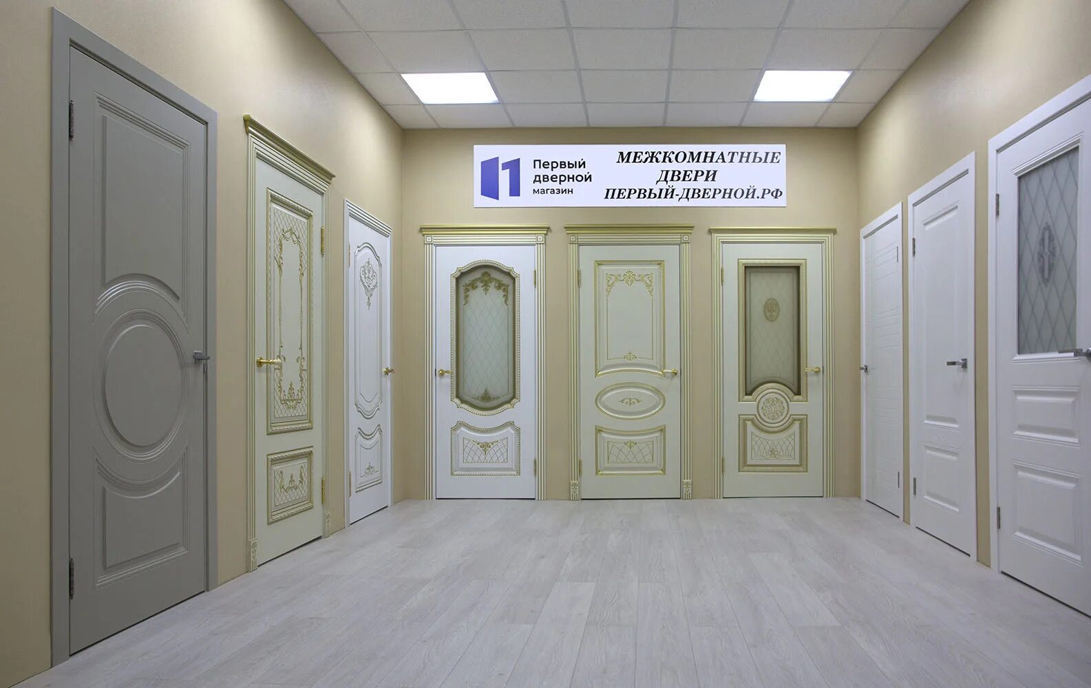 Салон магазин дверей. Салон дверей the doors воронеж. Красивая дверь для магазина. Дверной салон. Магазин дверей.