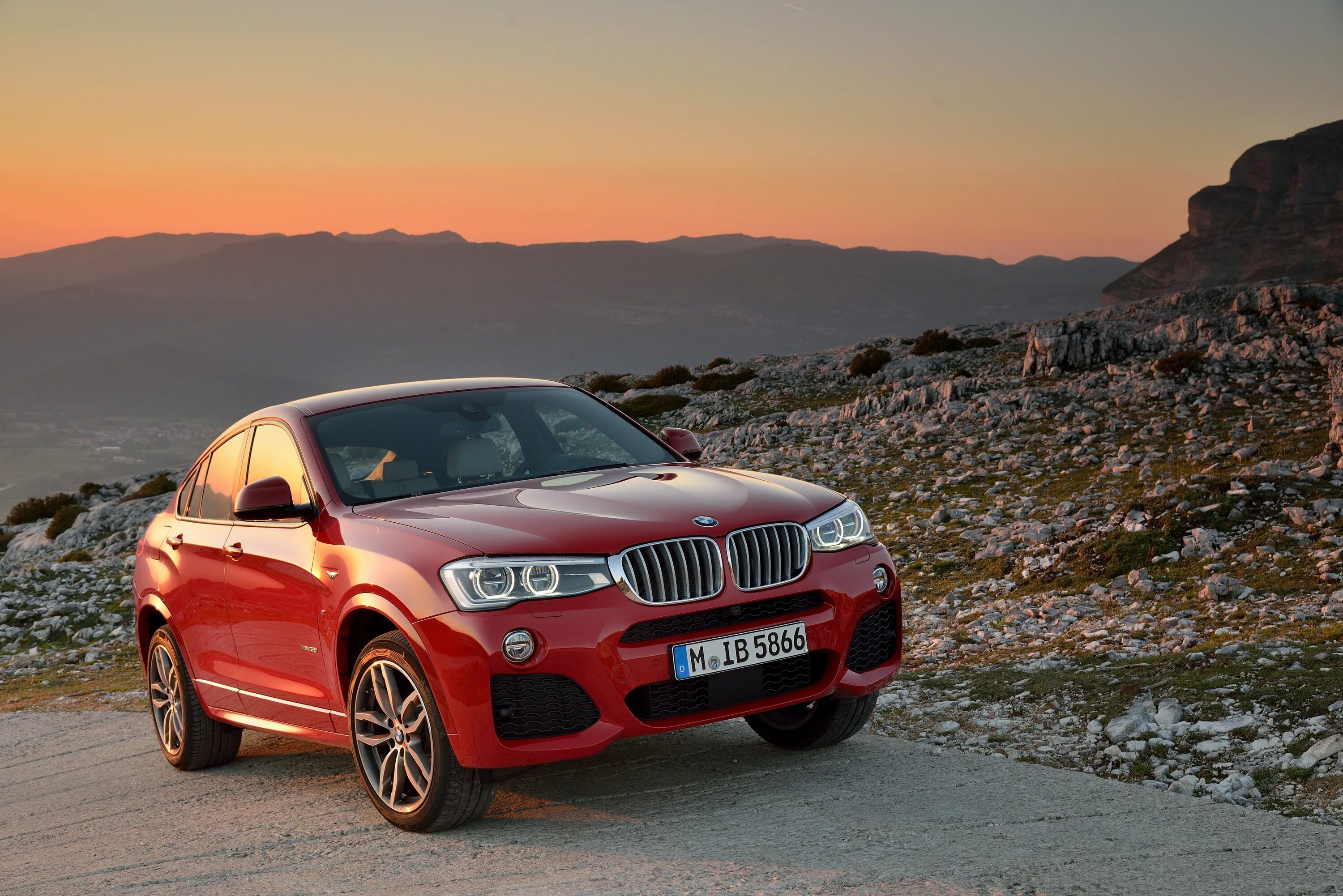 Новый х 8. БМВ х4. БМВ Икс 8. BMW x4 2015. БМВ x8 красный.