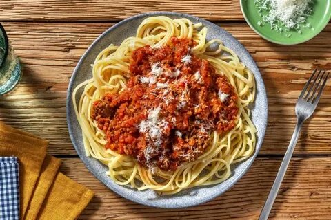 Паста с соусом болоньезе