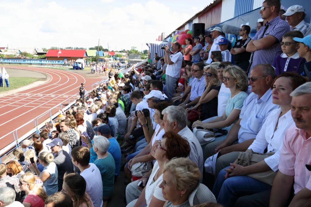 Погода в черлаке дюртюлинского. Черлак Королева спорта. Королева спорта Черлак 1986. Королева спорта-2014. Королева спорта Алексеевка 2012.