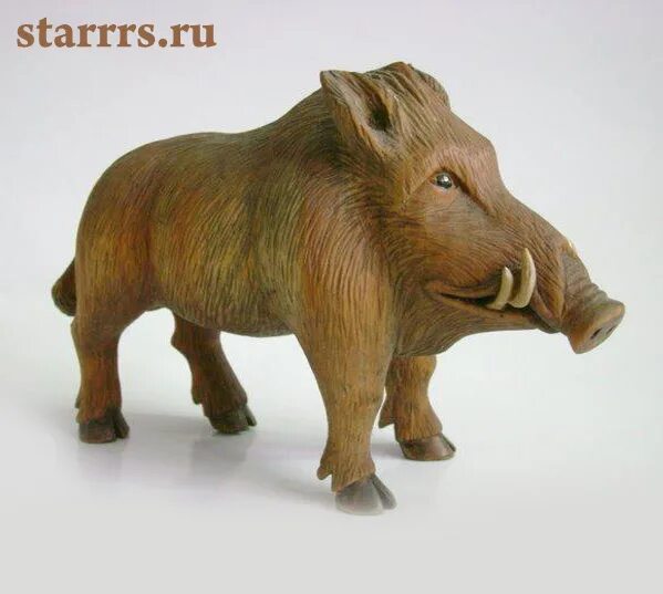 деревянная скульптура кабана. зеленая деревянная свинья. фигурка spin master angry birds - свинья 20072910. свинья из дерева. Angry birds king pig.