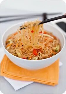 Фунчоза с овощами и мясом по корейски