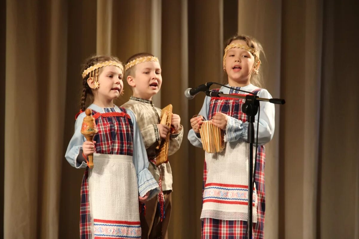 гимназия искусств при главе республики коми имени ю. детям о республике коми. коми игры. коми стихотворения на коми языке. ребенок на коми языке.