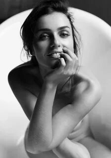 Melanie Paul Nude (17 Photos). 