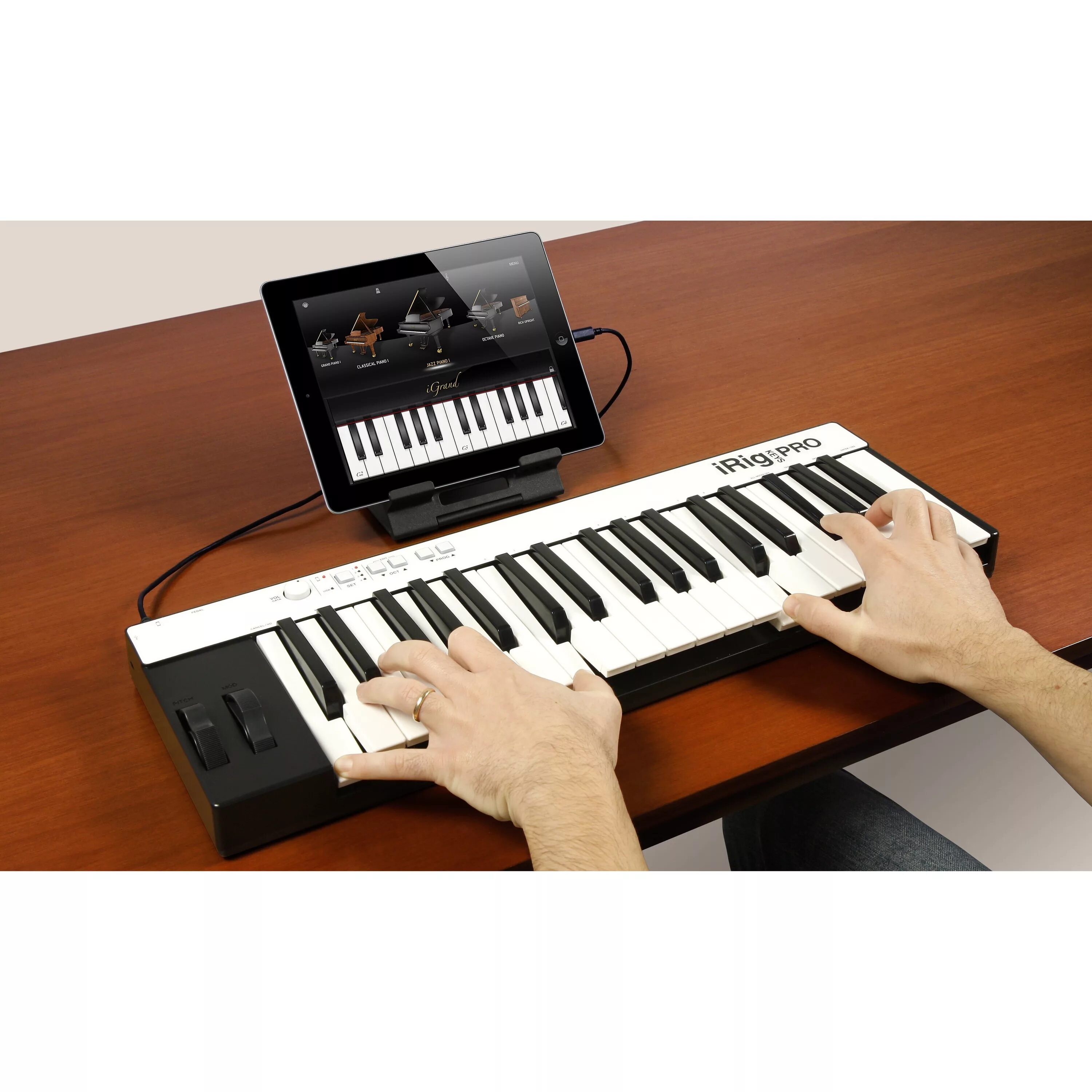 Irig keys. Irig keys 37 pro. ik multimedia irig keys. midi клавиатура. midi клавиатура для ipad.