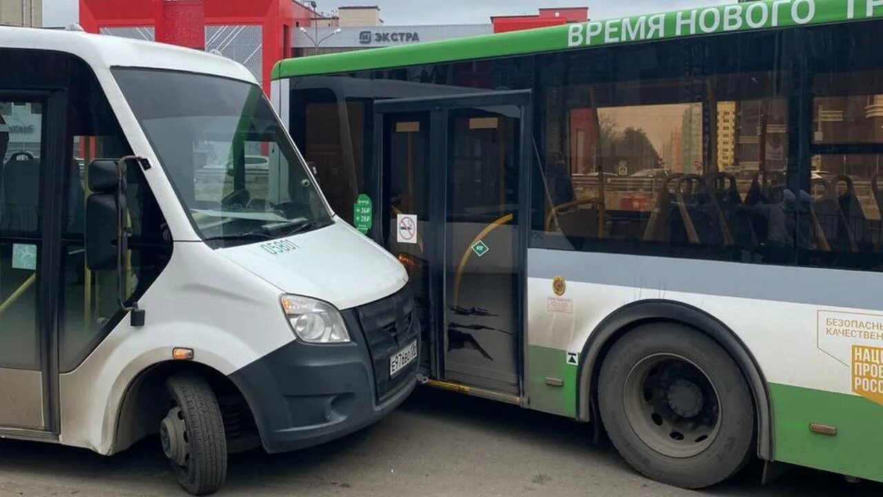 Автобусы до воронежа 2. Автобусы до воронежа 2. Воронежский автобус. Автобус 70. Автобусы воронежа 2020 год.