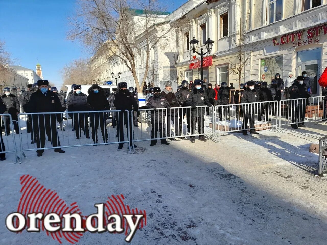 Митинг Ясный Оренбургская область. Екатеринбург площадь 1905 года незаконный митинг несогласованный. Митинг Навального Оренбург. Митинги редан Оренбург. Сайт орендей новости новости