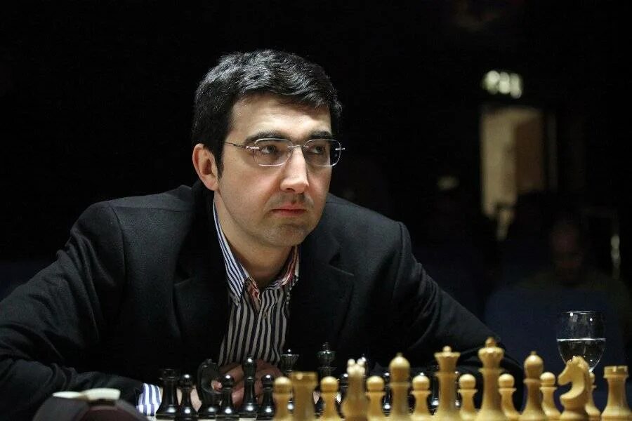 Крамник шахматист. Крамник владимир борисович. крамник 14 чемпион мира по шахматам. крамник владимир борисович шахматисты россии. владимир крамник чемпион мира.