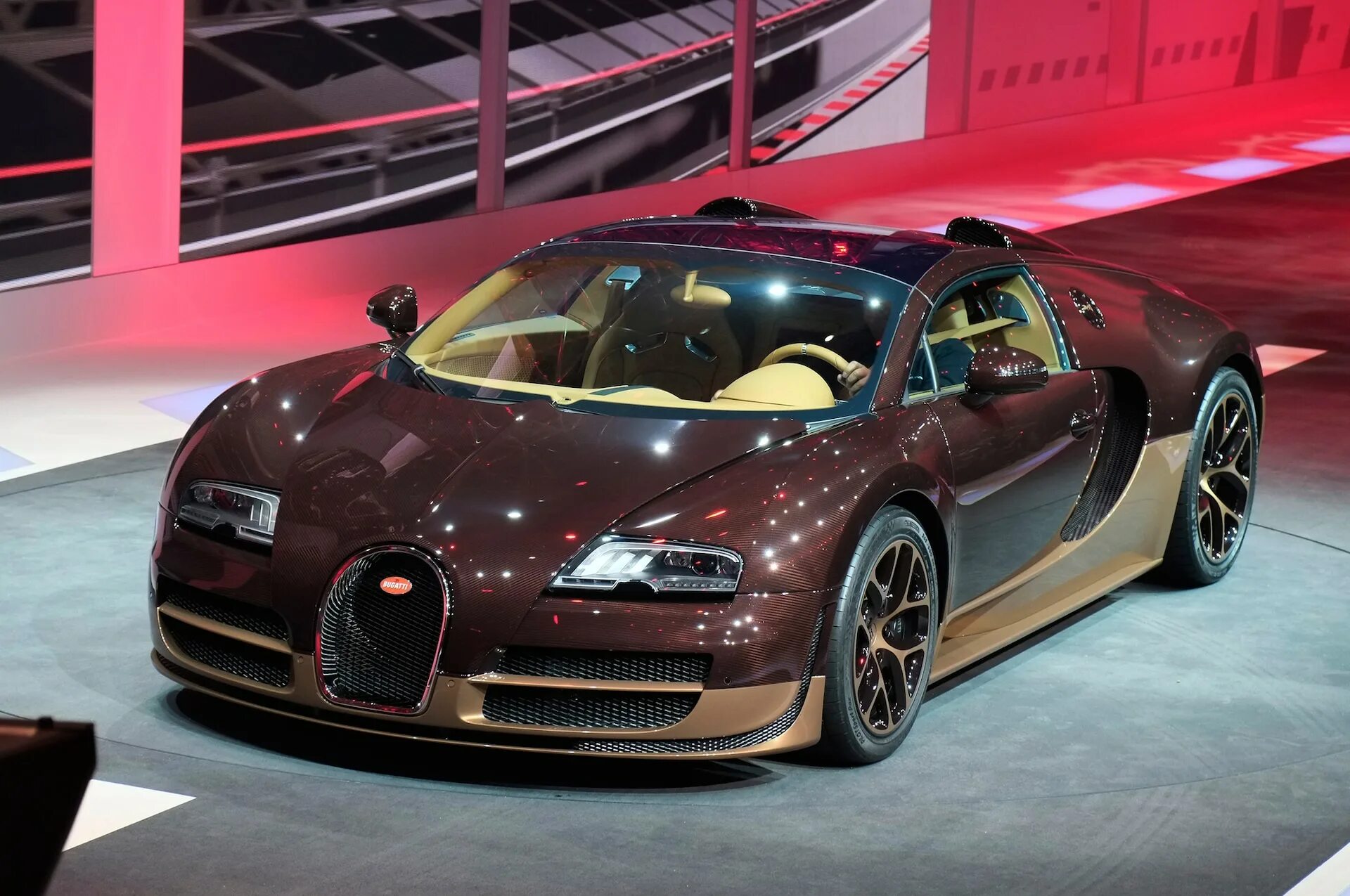 Какого цвета бугатти. Bugatti veyron 16.4 grand sport. бугатти вейрон 2014. bugatti veyron 16.4. bugatti veyron grand sport vitesse.