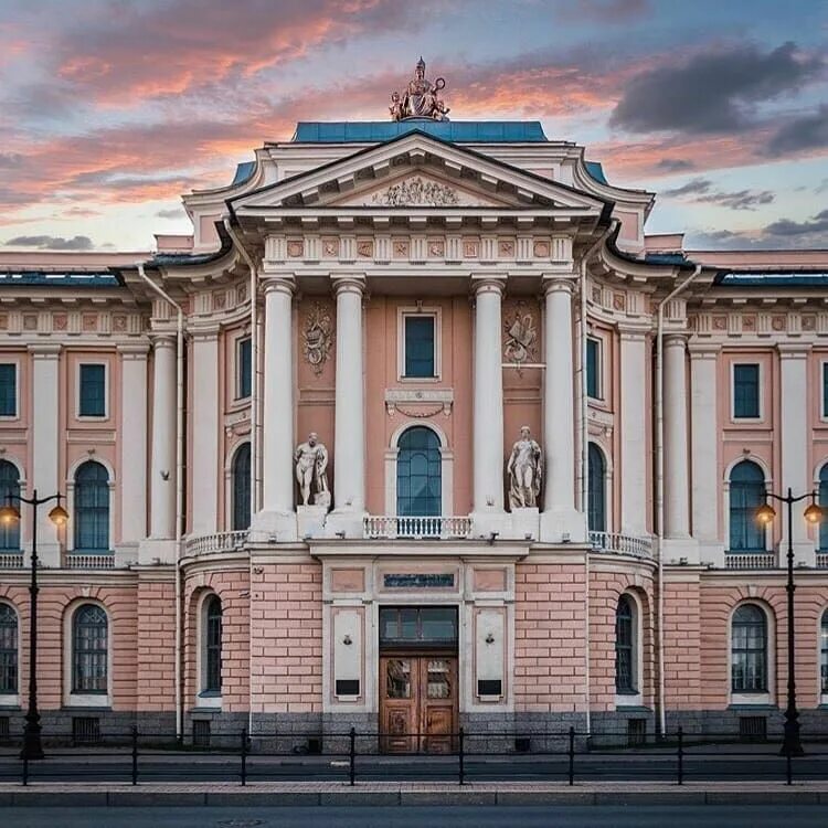 Академия спб. Академия художеств в Санкт-Петербурге. Здание Академии художеств в Санкт-Петербурге. Здание Академии художеств в Петербурге. Академия художеств в Петербурге Архитектор.