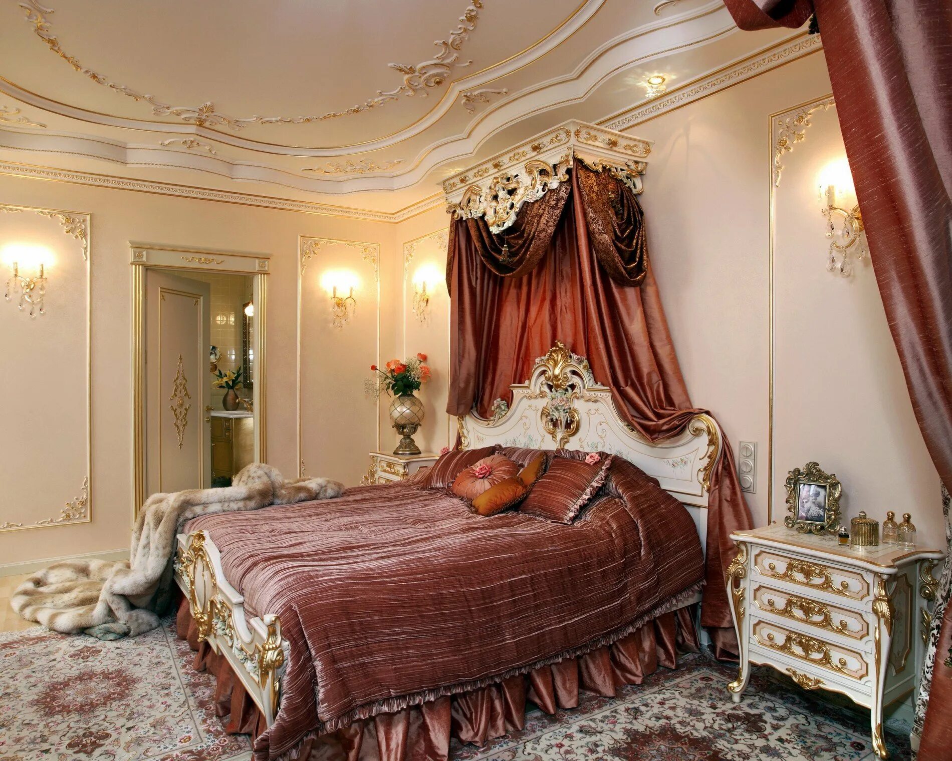 Комната барокко. Classic interior barocco. спальня рококо барокко. спальня рокко бароко золото. интерьер спальни в стиле рококо и барокко.