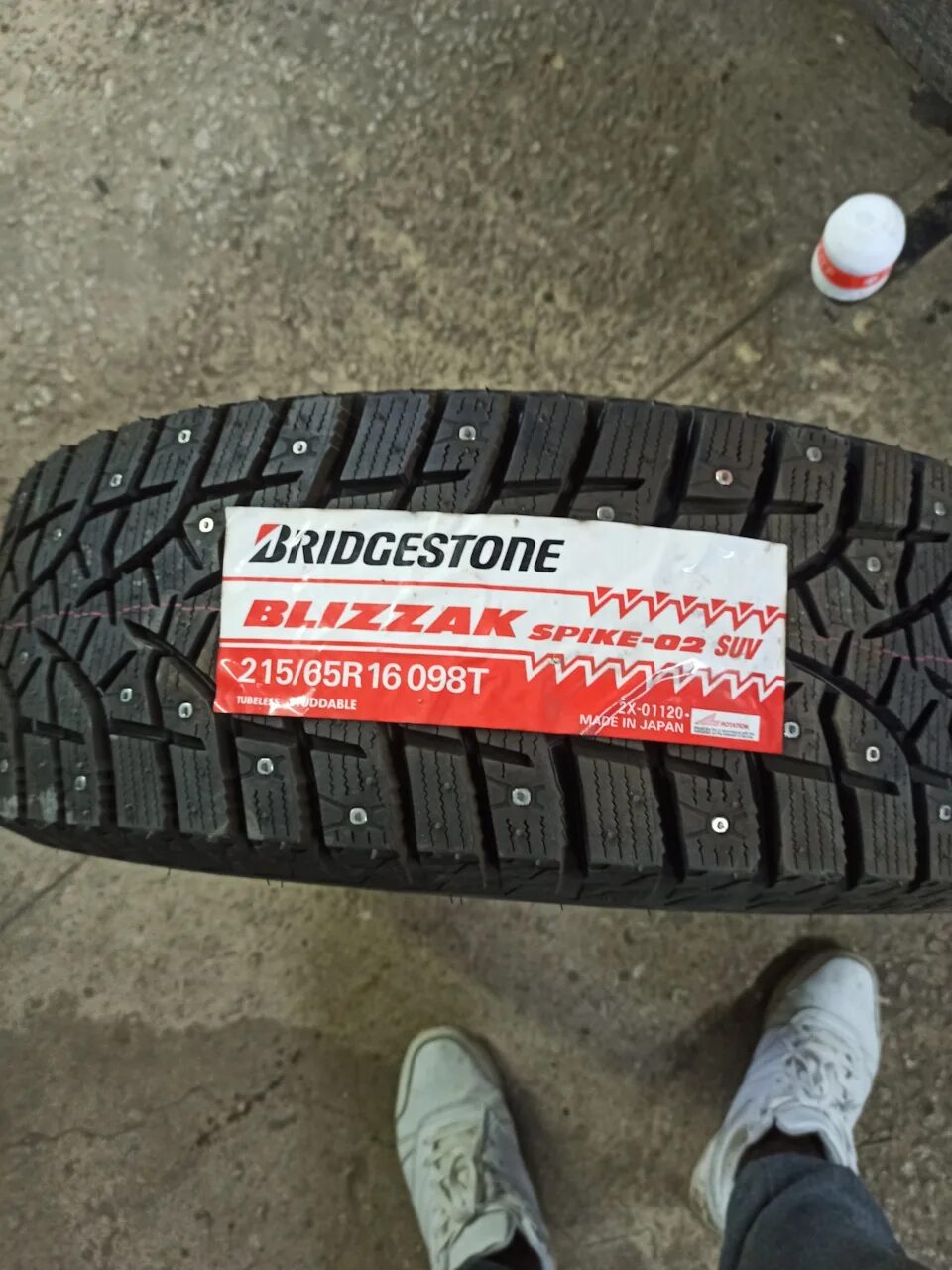 Шины бриджстоун спайк. Bridgestone Spike-02. Bridgestone Blizzak Spike-02. Bridgestone Blizzak Spike-02 SUV 215/65 r16. Bridgestone Blizzak Spike-02 протектор.