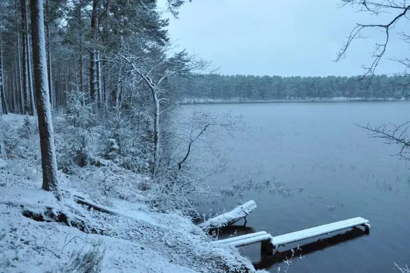 Где где зимой видео. Зимний селигер. селигер зимой. озеро селигер. белое озеро зима.