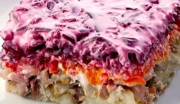 Классический рецепт салата "Сельдь под шубой". ИНФОГРАФИКА - РИА Новости, 06.06.