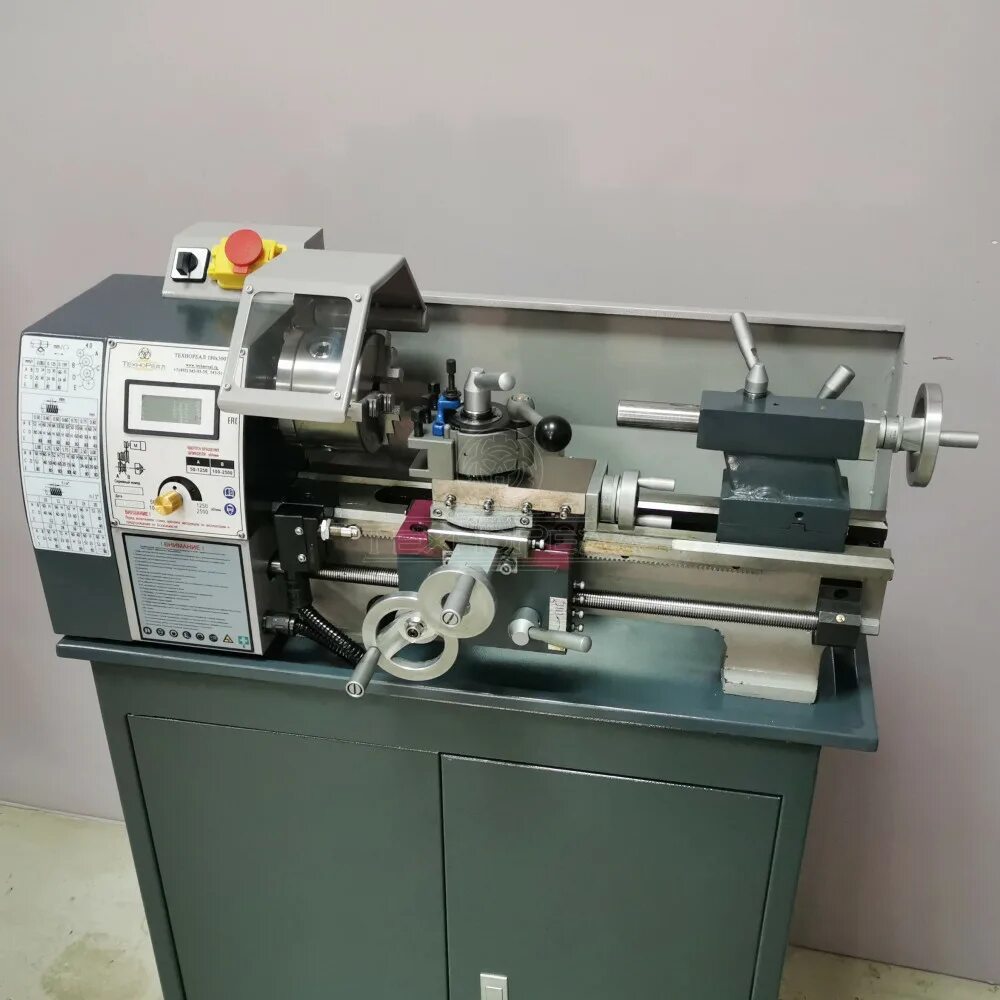 Токарный станок tl0714. Технореал 210x400v. Технореал tl 0714. Технореал aldbt 50. Токарный станок технореал 210х400v.