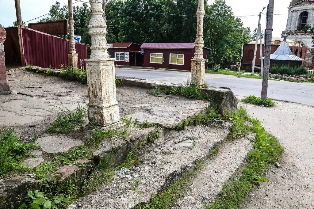 Красный холм Тверской области. Красный холм город. Красный холм Тверская область достопримечательности. Дом Ефимова красный холм Тверская область.