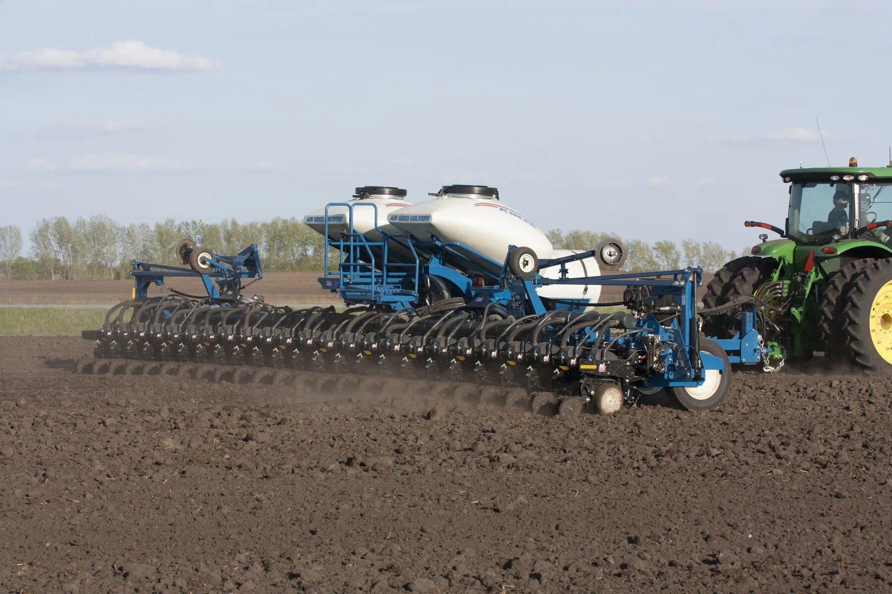 Сеялка Kinze 3605. Сеялка кинза 24 рядная пропашная 3700. Kinze 3705. Kinze 3700.