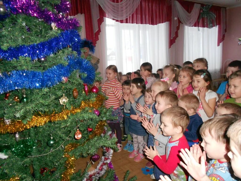 картинка прощание с елкой.