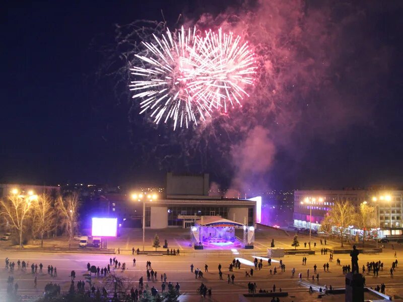 Салют 5 августа орел. Орел и белгород города первого салюта. Первый салют орел белгород. Белгород город первого салюта. 5 августа орел город первого салюта.