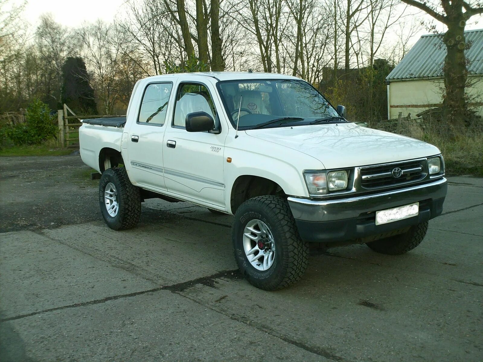 Дром продажа пикапов. Toyota Hilux 1999. Тойота Hilux 1999. Toyota Hilux Pickup 2002. Toyota Hilux Pickup 1995.