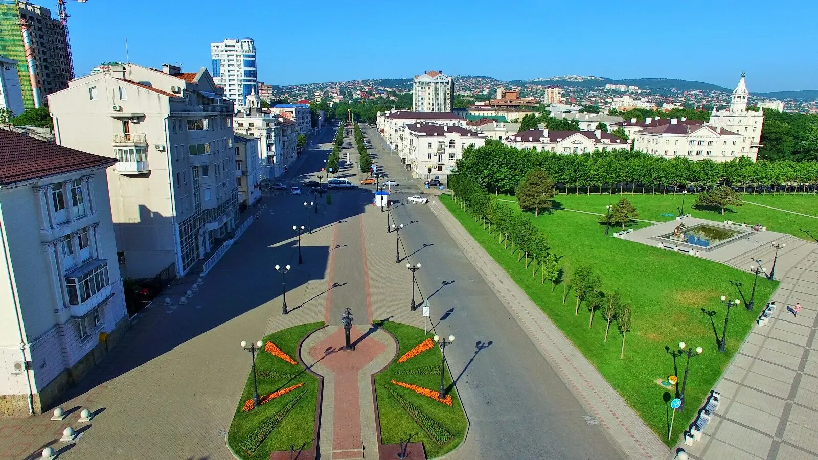 Новороссийск центр города. Новороссийск площадь города. Современный Новороссийск. Новороссийск Центральная улица.