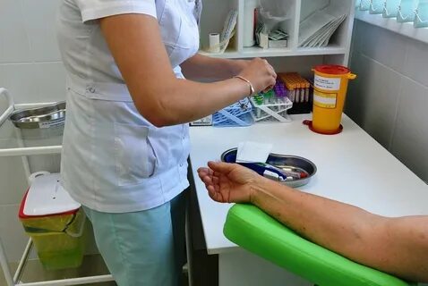 Забор в поликлинике
