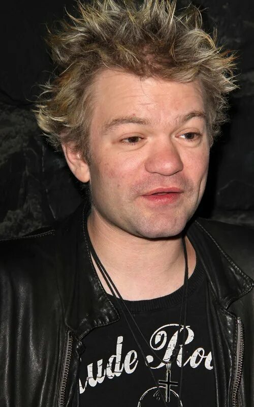 Deryck whibley