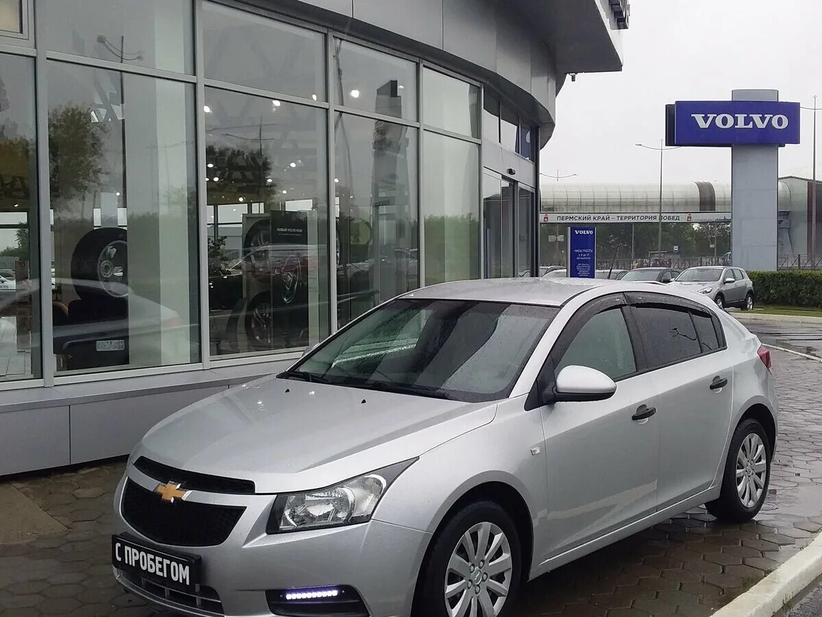 Купить шевроле бу пермь. Chevrolet Cruze 1.6 МТ, 2012,. Chevrolet Cruze Hatchback серебристый. Шевроле Круз хэтчбек серебристый. Шевроле Круз 1.6 109 л.с 2012 года Ульяновск.