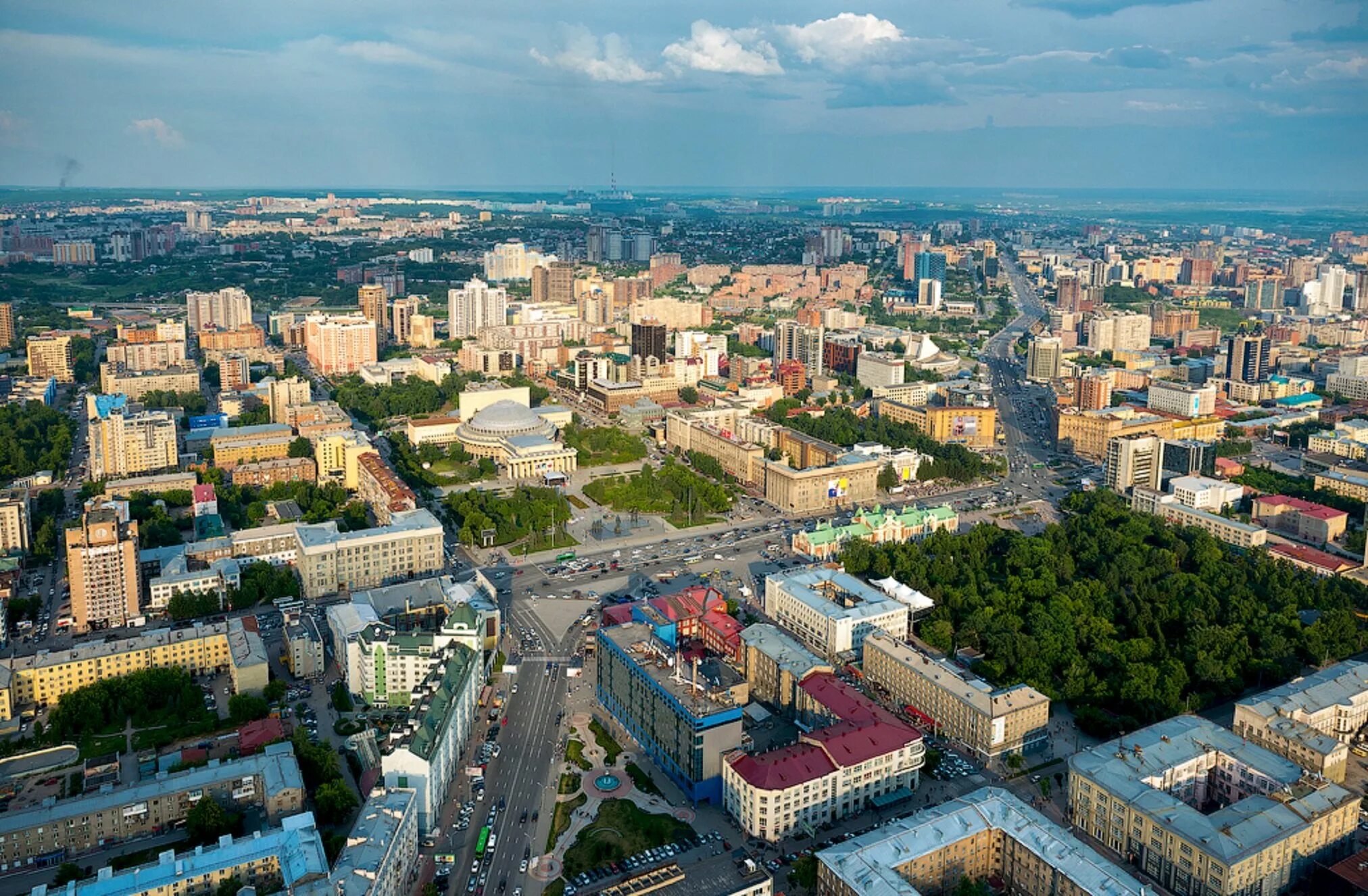 Новосибирск с высоты птичьего полета. Новосибирск центр города. Октябрьский район Новосибирск с высоты птичьего полета. Кировский район Новосибирска с высоты птичьего полета.