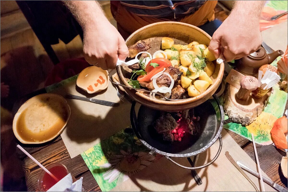 Еда и путешествия ютуб. Еда и путешествия. что поесть вкусного. жить ради еды. что покушать вкусненького.